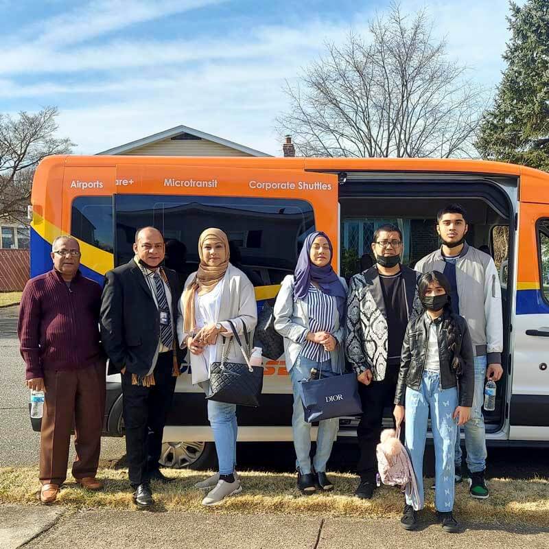 driverseat shuttle seniors with family going on a trip